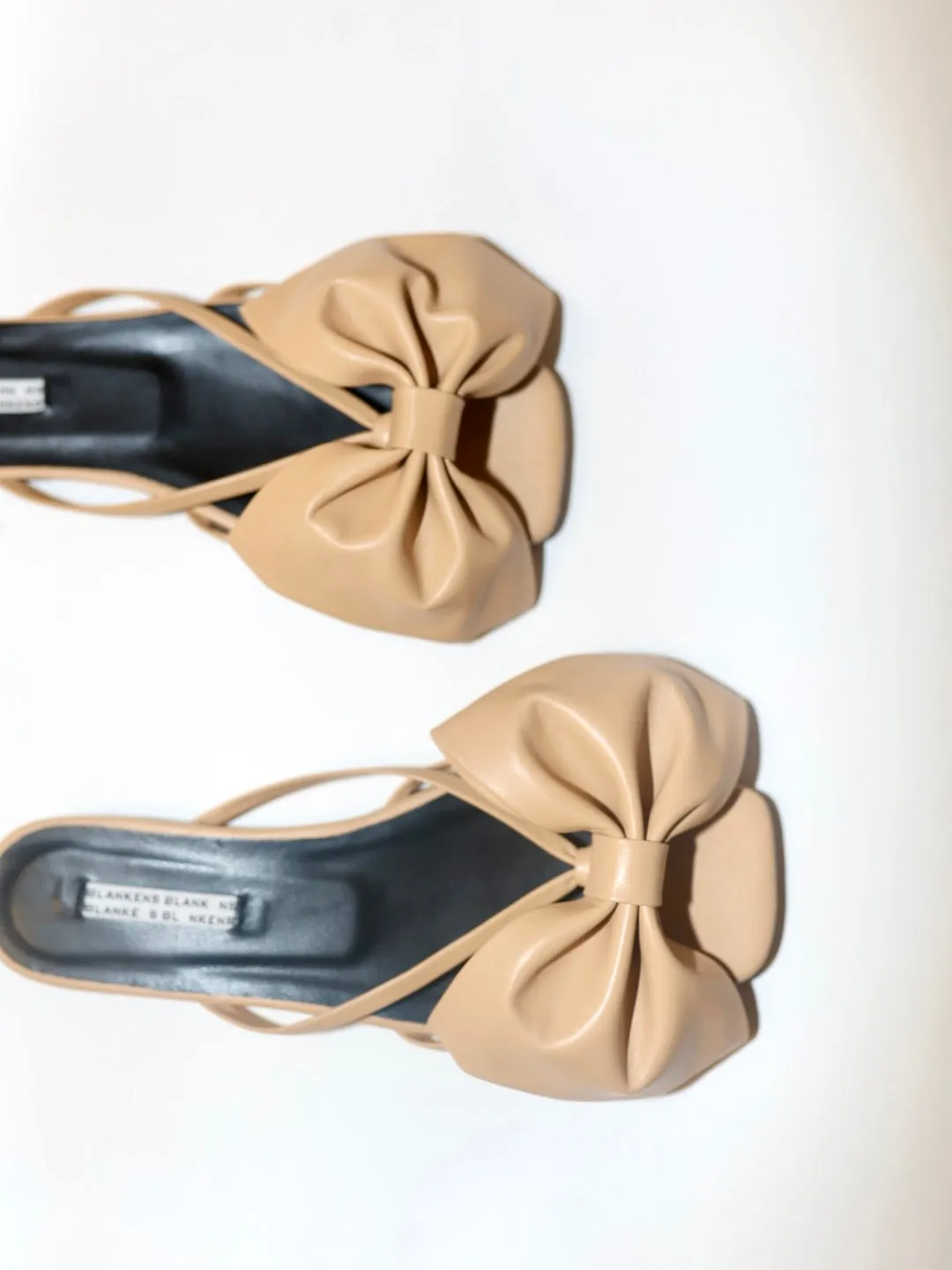 CLIP ON BOWS - THE JENNIE BEIGE