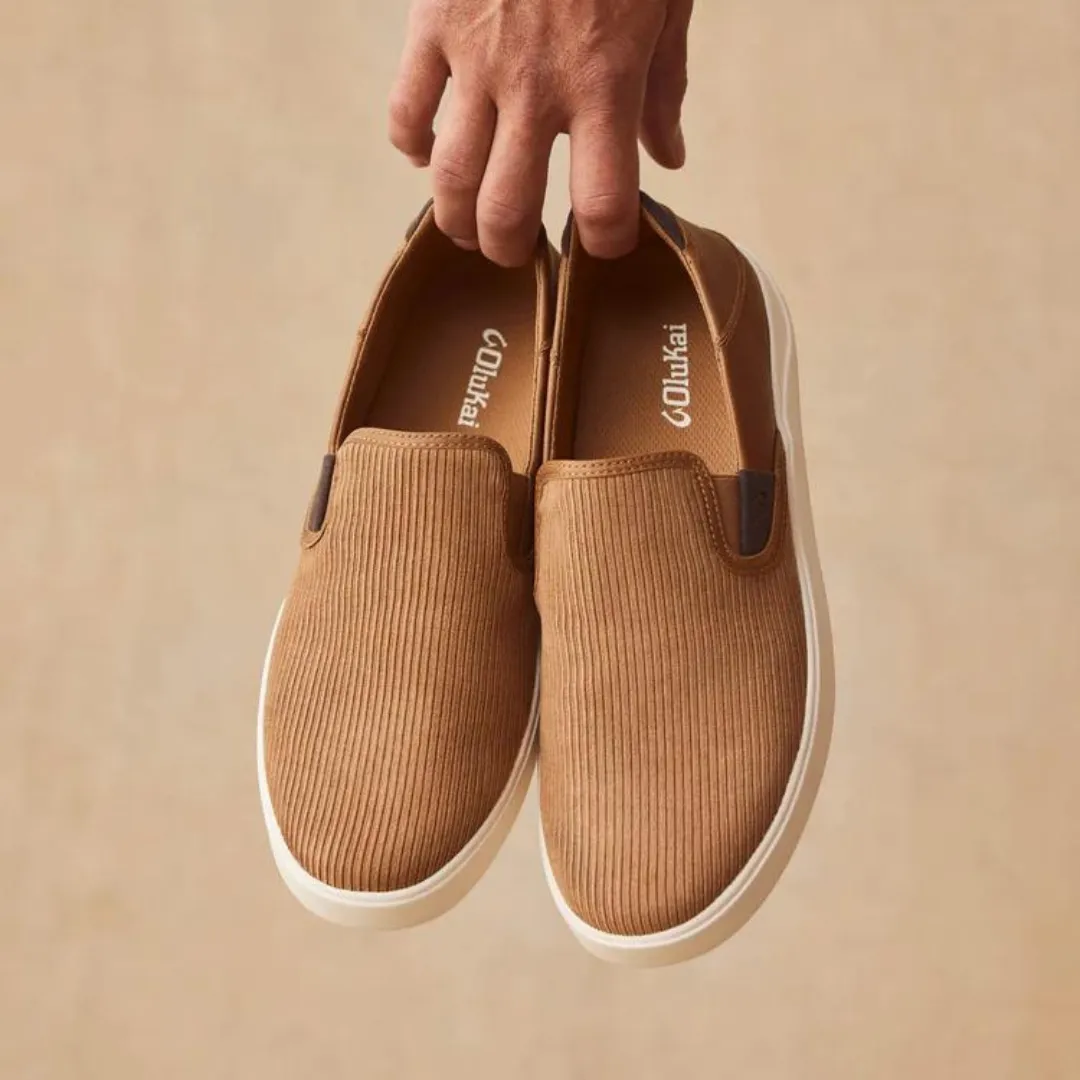 Olukai Lae'ahi Kapa Slip Ons - Tan/Dark Wood