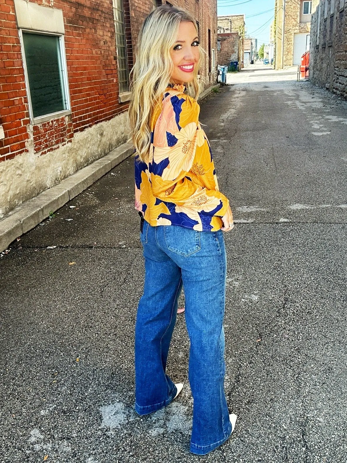 Paige Leenah 32" Wide Leg Jean in Wings