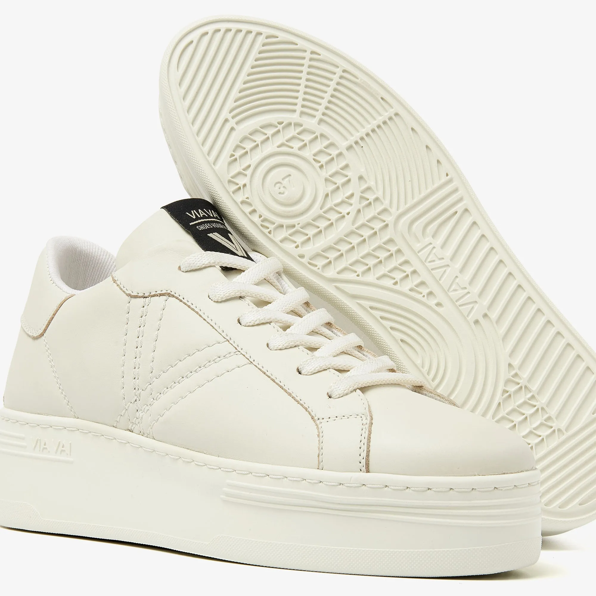 VIA VAI Tropez Creme Isa Layne